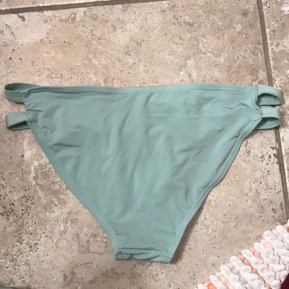 Bikini Set - image 4